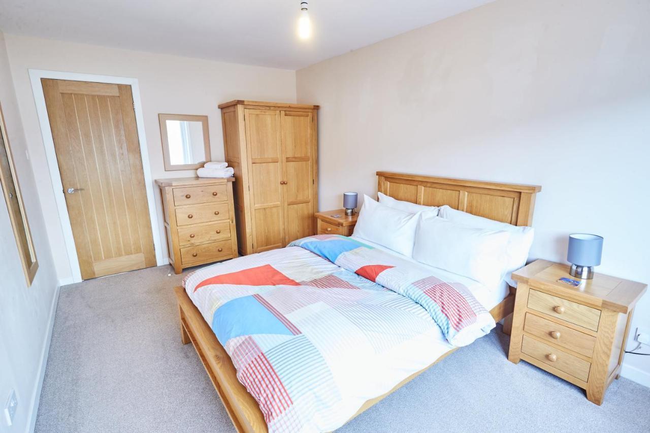Etive, Beautiful Lochside Apartment With Balcony Fort William Exterior photo